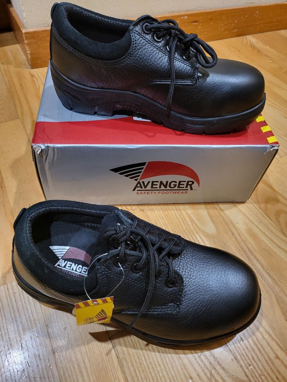 Avenger A7113 Work Shoes Mens 7.5 Wide Steel Toe EH Black Leather NEW